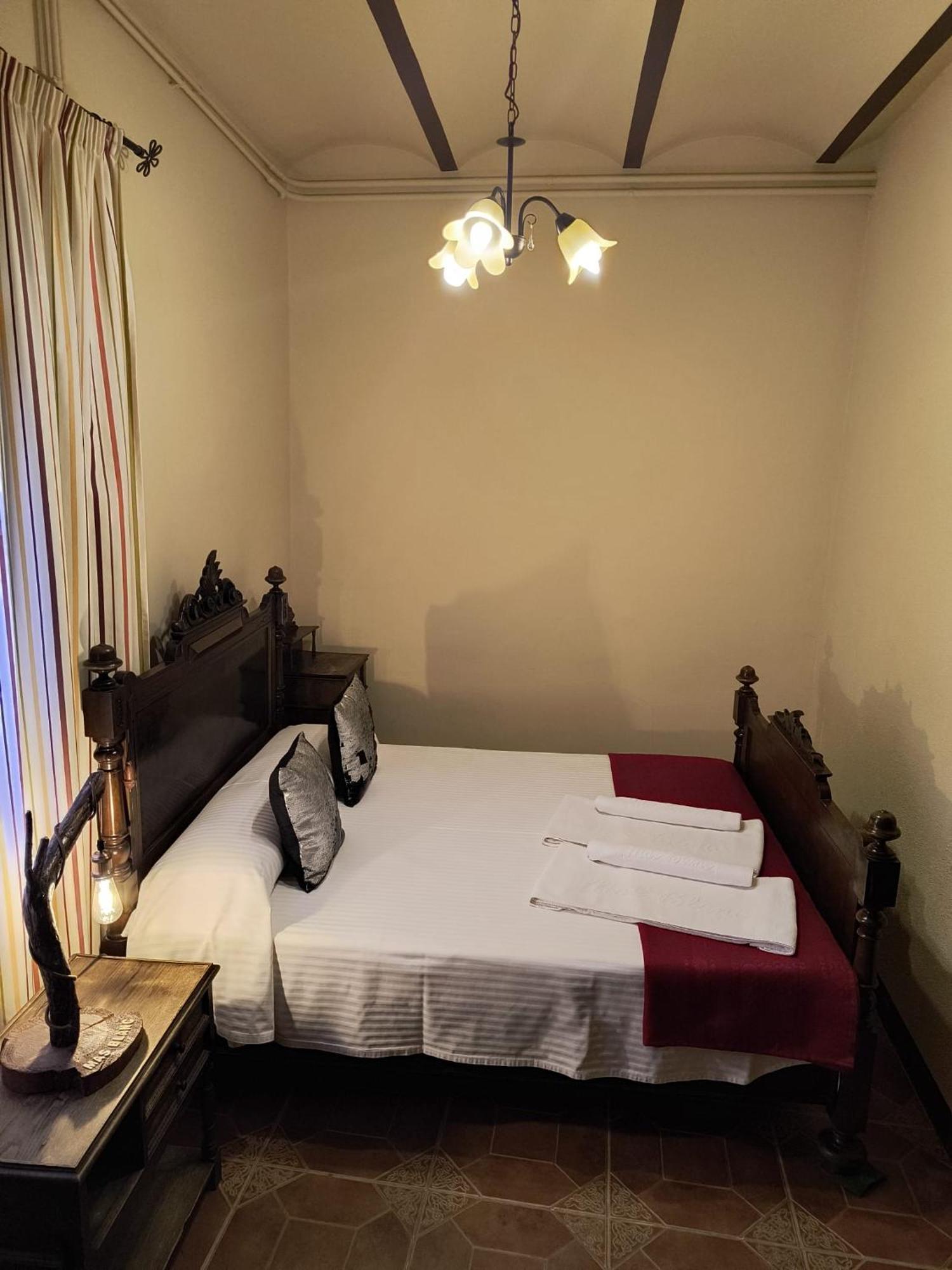 Hostal Rural Mas Blanc San Martin de Centellas Room photo